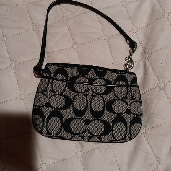 Vintage Coach Black Signature Khaki Medium Wristlet - Picture 2 of 6